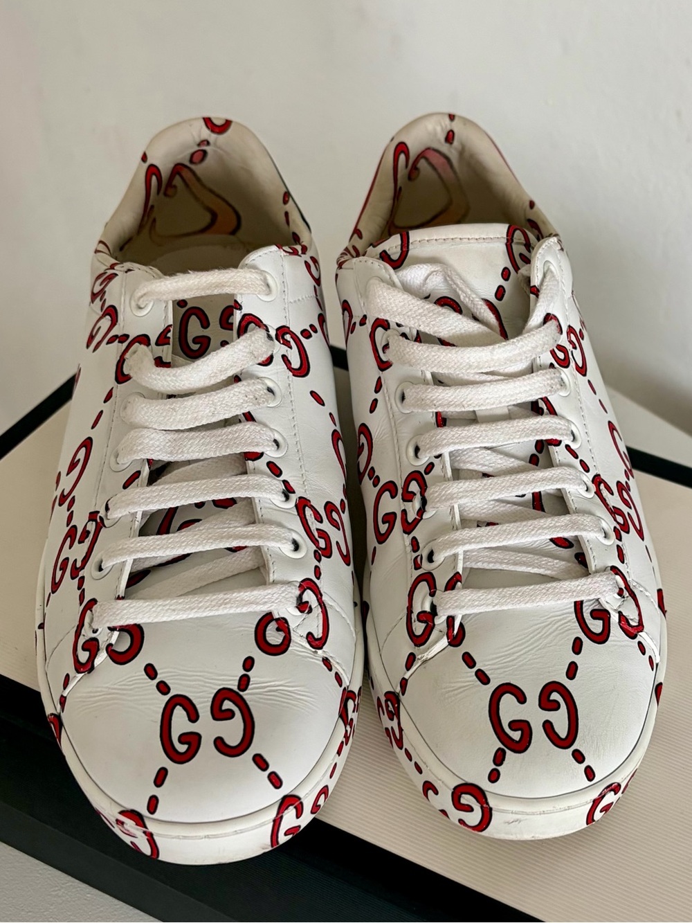 Gucci White Leather Sneakers with Red GG Motif and Green Heel Tab - Picture 2 of 11